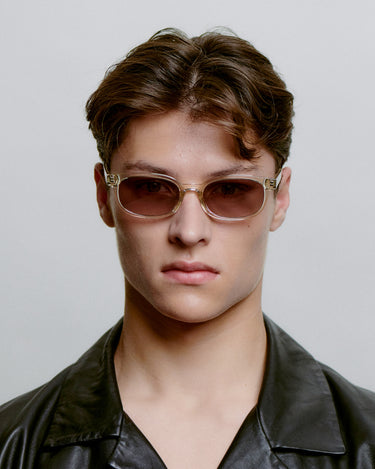 Transparent A.Kjærbede solbriller med mørk glas - på herre