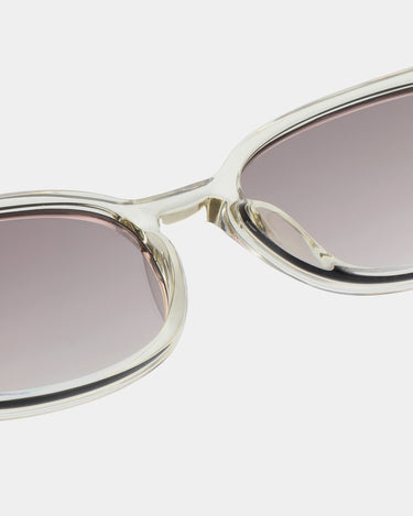 Transparent A.Kjærbede solbriller med mørk glas - detalje